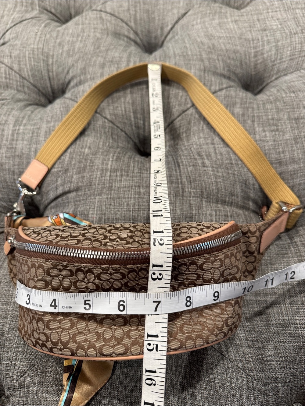 Coach Bag Vintage Y2K Brown Jacquard Signature Small Belt Bag Fanny Pack EUC - Picture 17 of 17